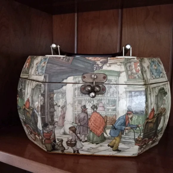 Vintage Victorian Decoupage Lucite Wood Tone Handle Trinket Box Handbag Purse - Picture 2 of 15